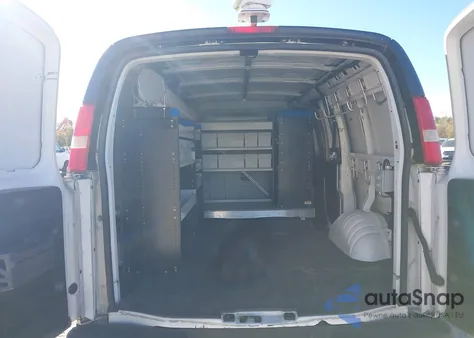 2015 Chevrolet Express 2500 Work Van из США, поврежденный, VIN 1GCWGFCF9F1168442